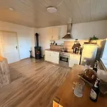 Near Munich - Terrace & Fireplace! Jesenwang